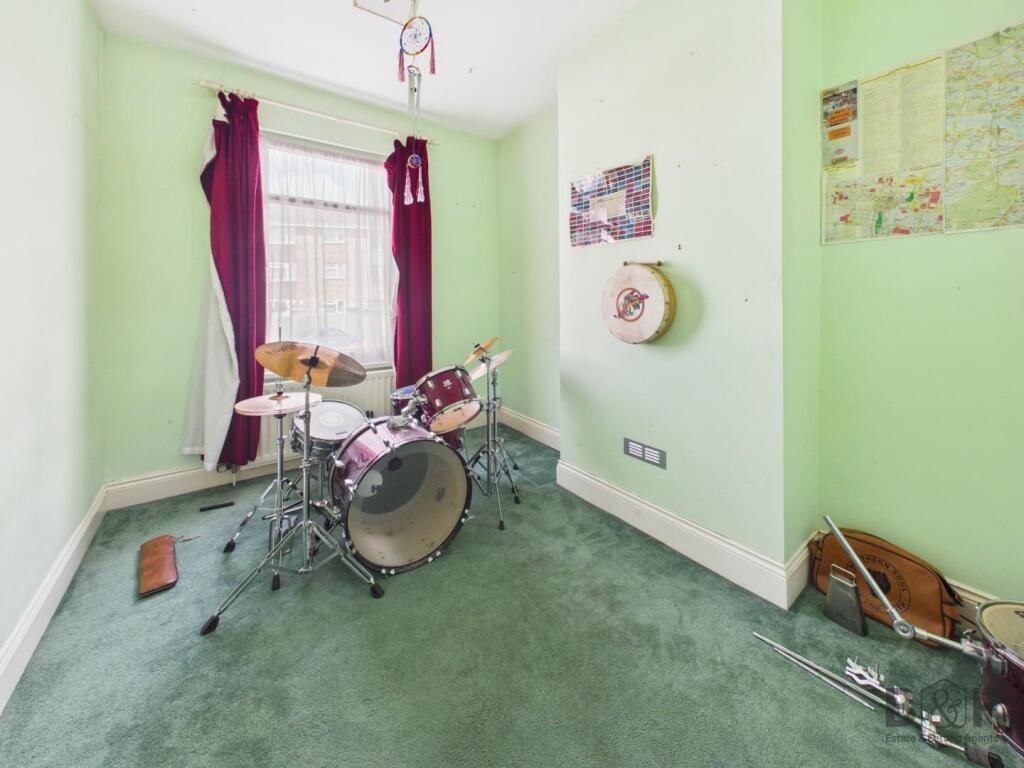 House in Bristol - More