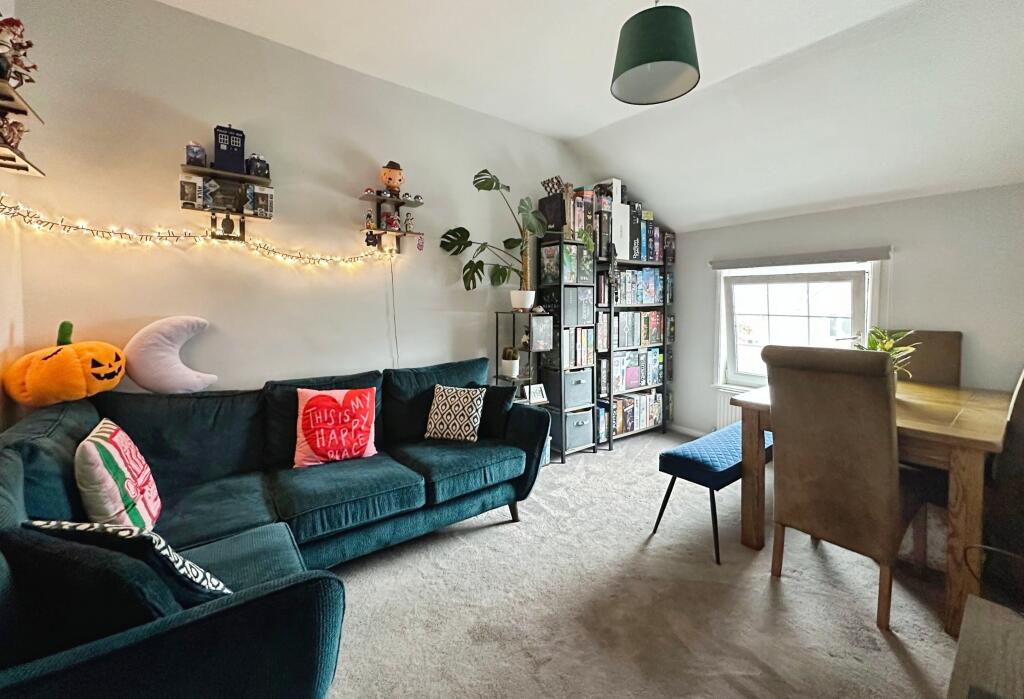 Apartment in Exeter - View 2