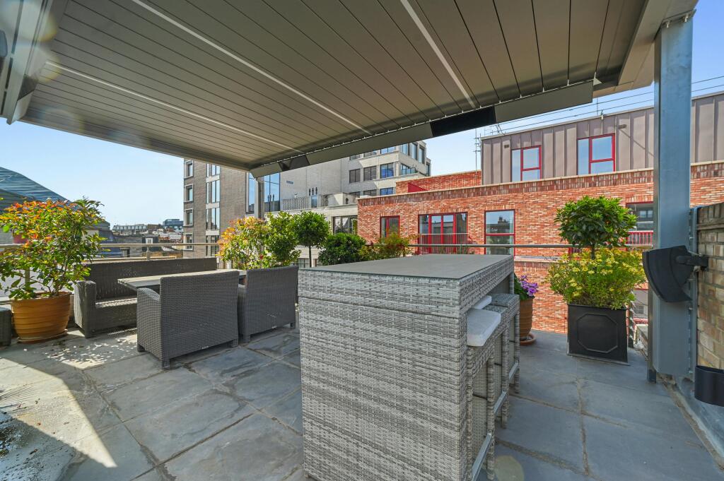 MD-BERICOTE-8TottenhamMews-32.JPG