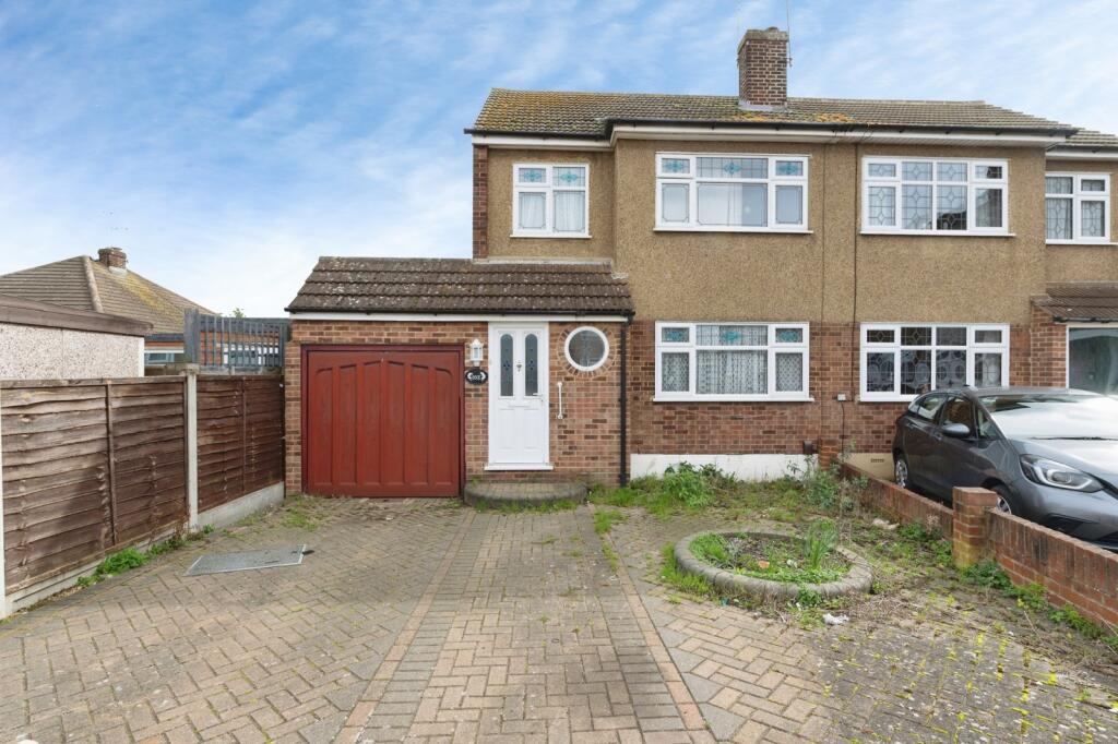 Main image of property: Manstead Gardens, Rainham, Essex, RM13