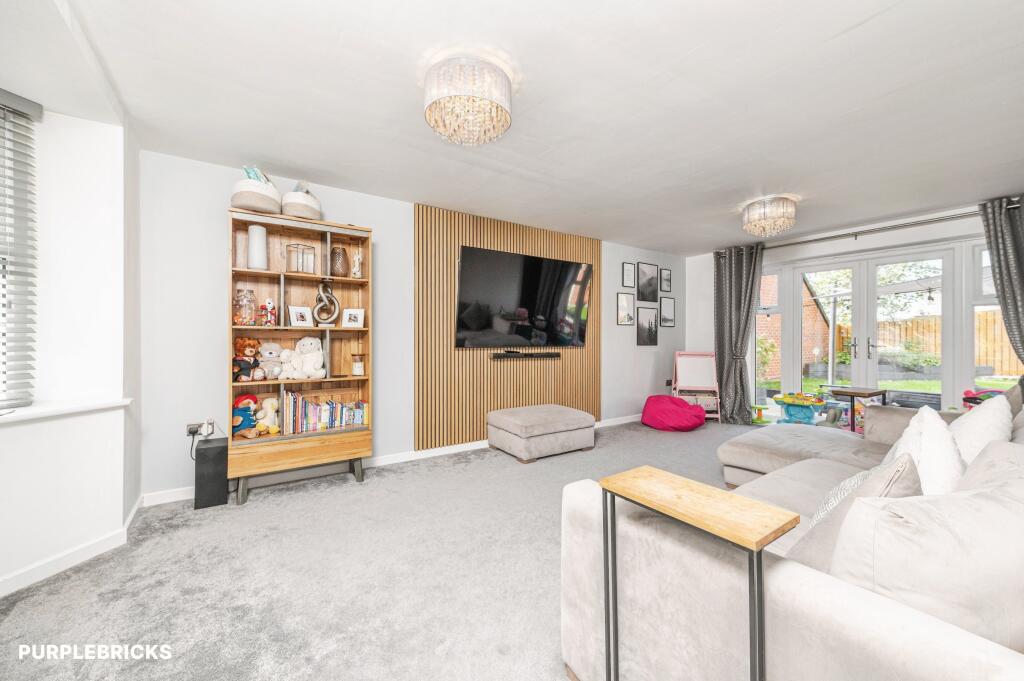 House in Wakefield - View 5