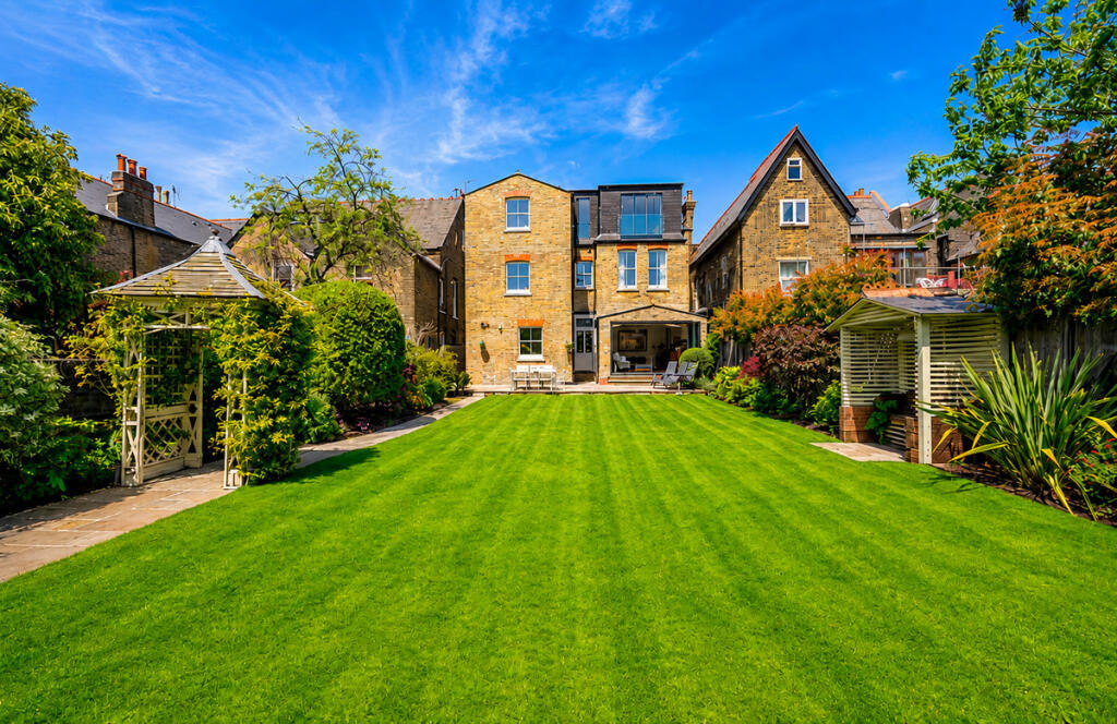 House in London - More