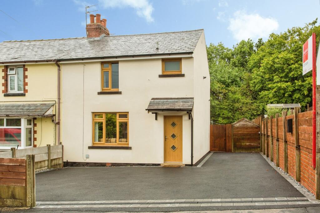 House in Chorley, Knowley