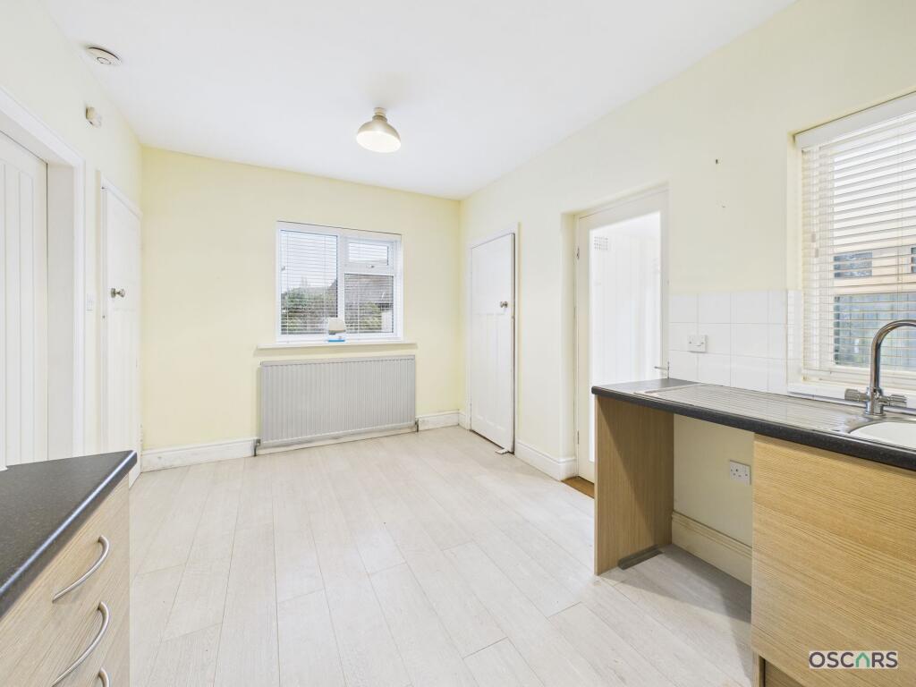 House in Hull - View 4