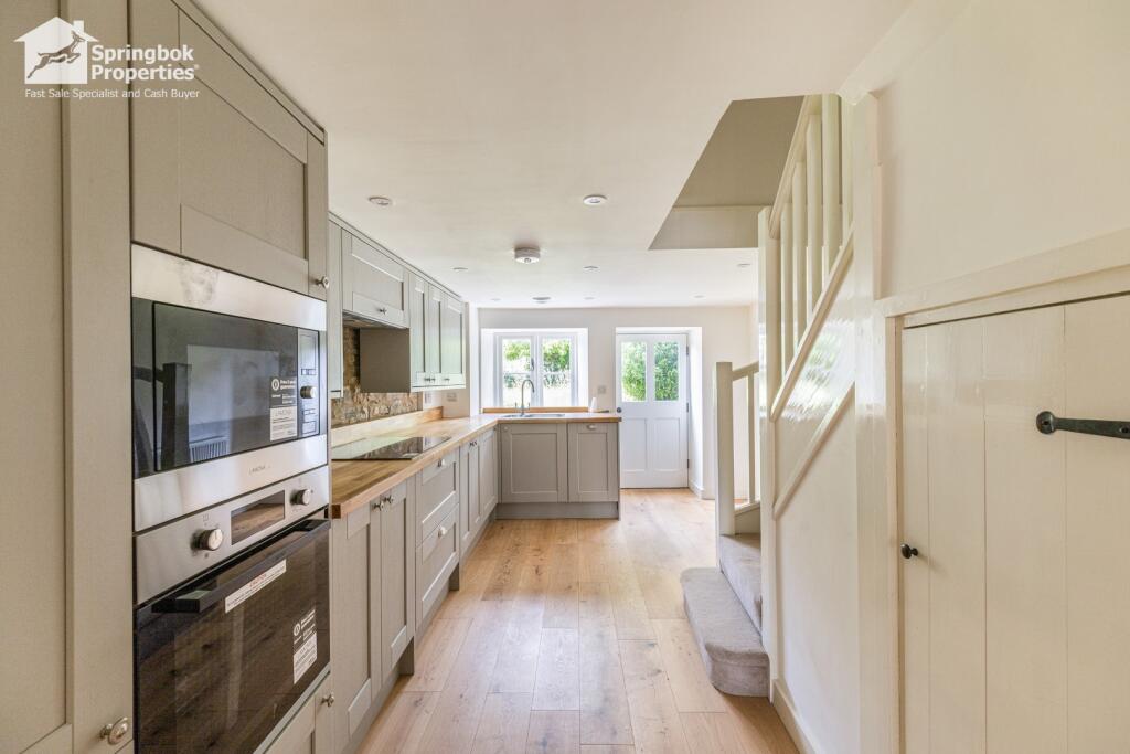 House in Whitfield, West Northamptonshire - More