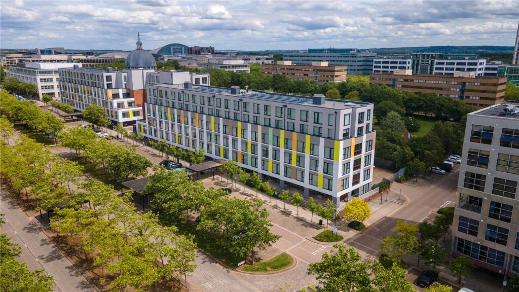 Main image of property: Silbury Boulevard, Milton Keynes, Buckinghamshire, MK9