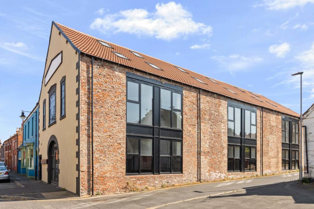 House in Doncaster - View 2