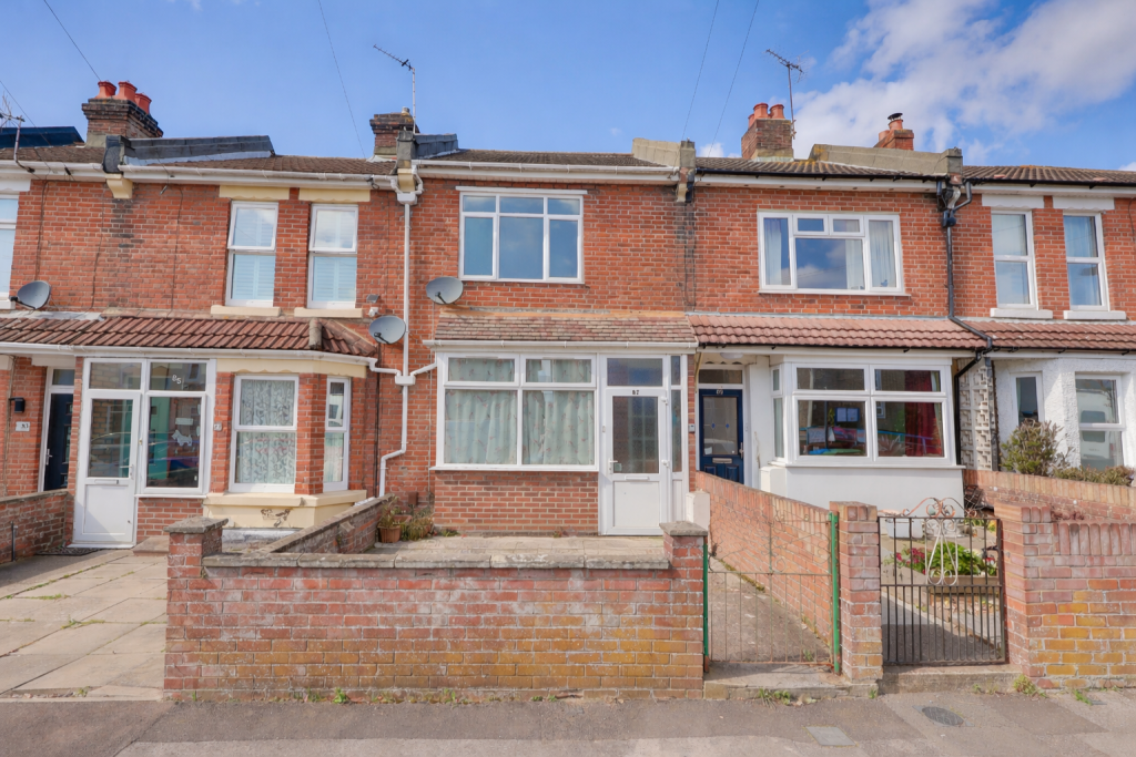 Main image of property: Manor Road North, Itchen