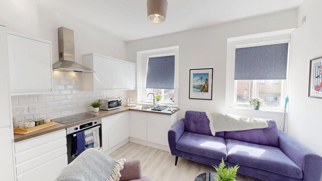 Flat 3, 83/85, Park Street BS1 5PJ