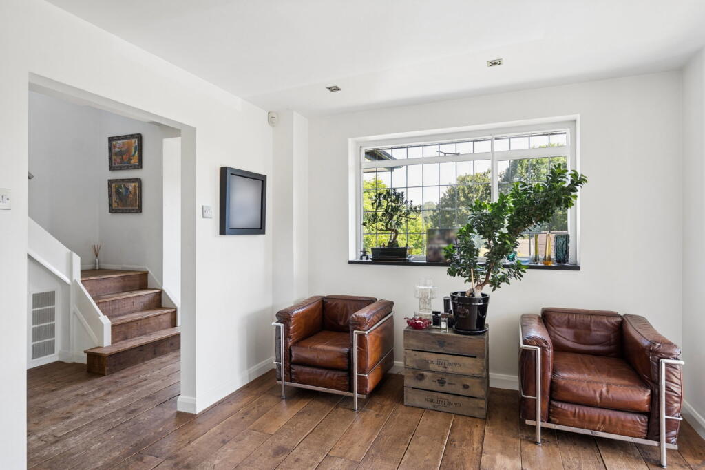 House in Watford - View 5