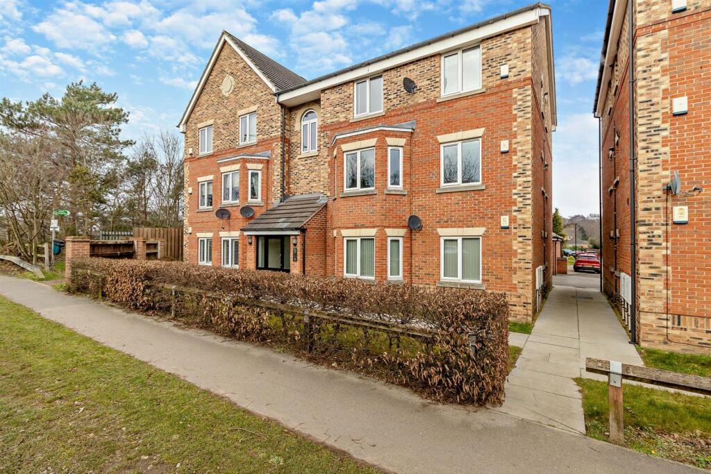 2-bed flat on Braeburn House,Bawtry Road,Doncaster, £125,000