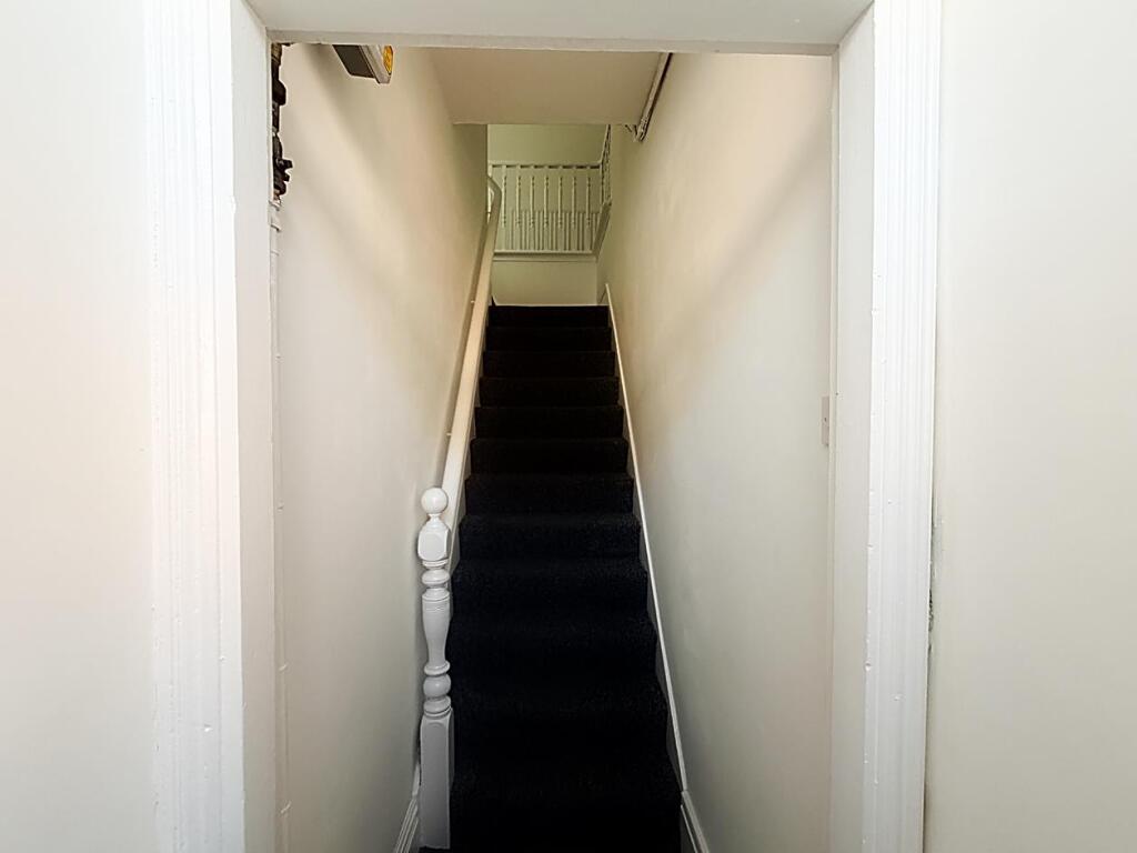 Apartment in North Tyneside, North East - View 5