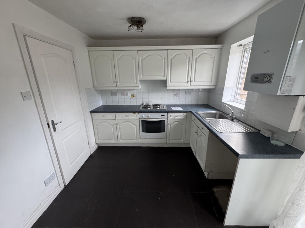 House in Wigan, Greater Manchester - More