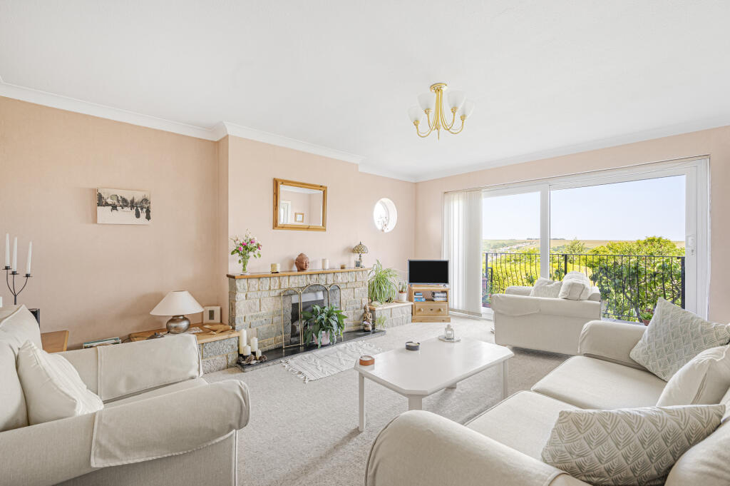 Westmeston Avenue, Saltdean, Brighton, East Sussex, BN2 photo 2