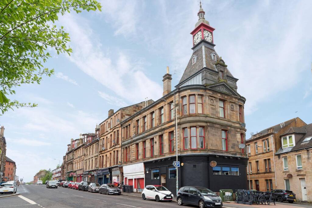 Main image of property: 2/1, 2 Broomlands Street, Paisley, PA1 2LR
