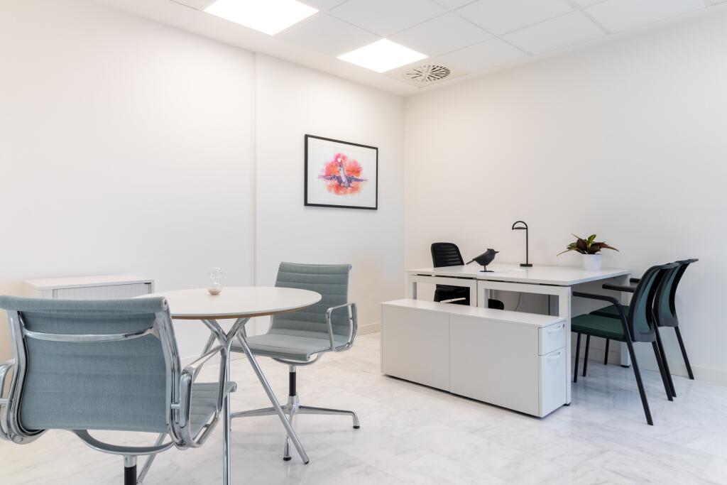 Main image of property: 85 Tottenham Court Road, London, Greater London, United Kingdom W1T 4TQ