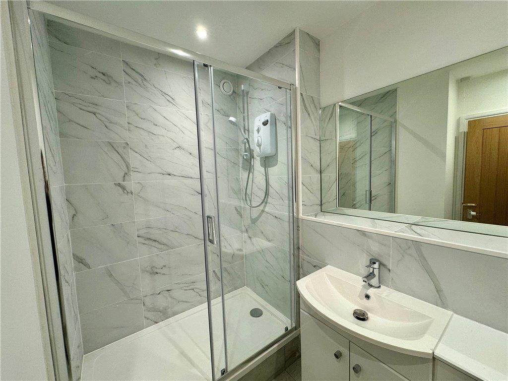 Branksomewood Road, Fleet, Hampshire - View 5