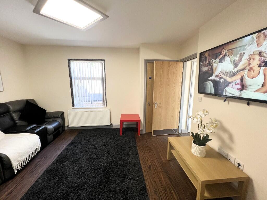 Main image of property: Students 2026-27 - Friar Gate, Derby, Derbyshire, DE1 LOW SECURITY DEPOSIT 