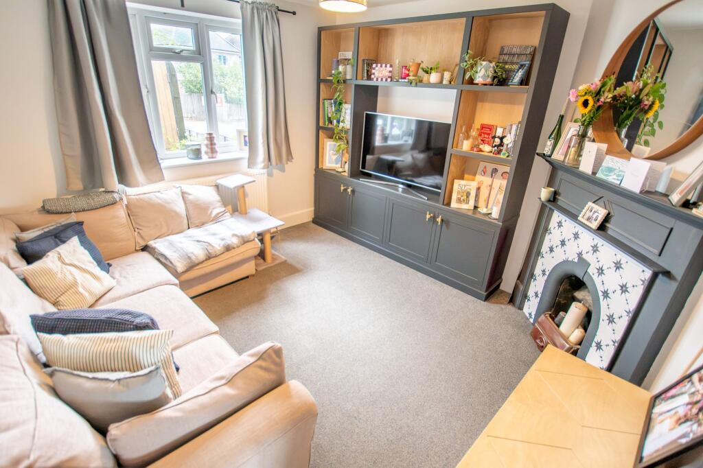 House in Guildford - View 3