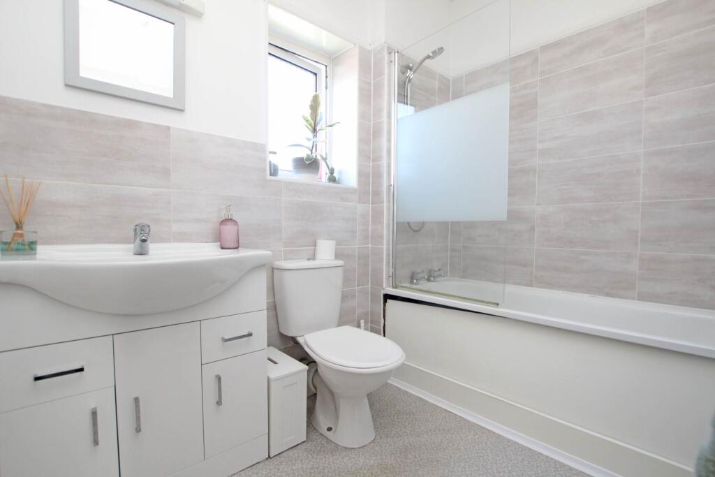 House in Eastbourne, East Sussex - More