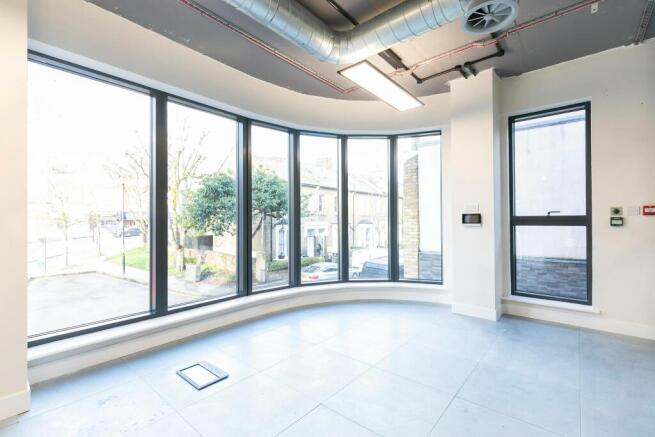 800 Holloway Road -14.jpg