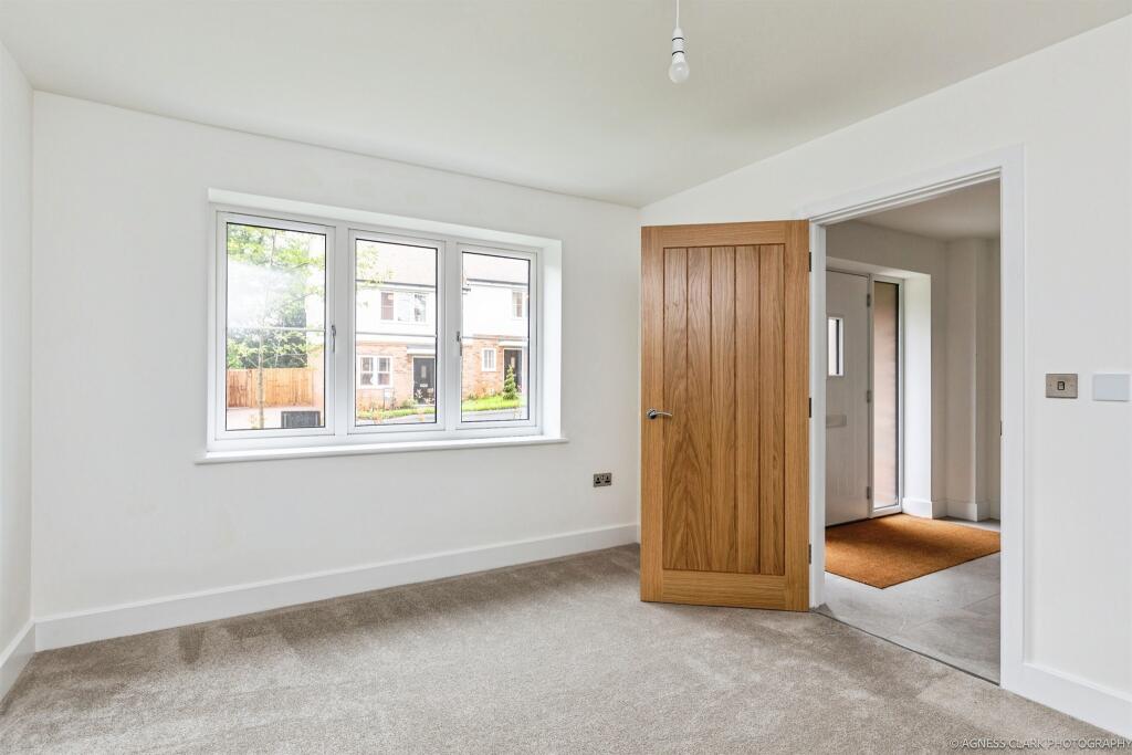 House in Tonbridge - View 3