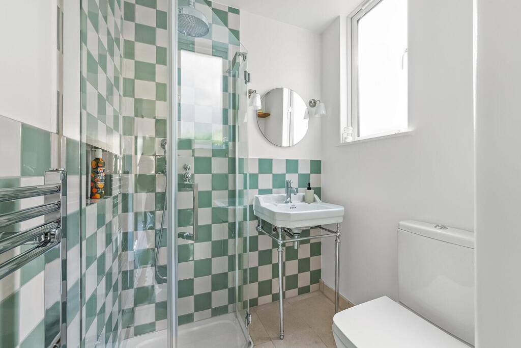Apartment in London - More