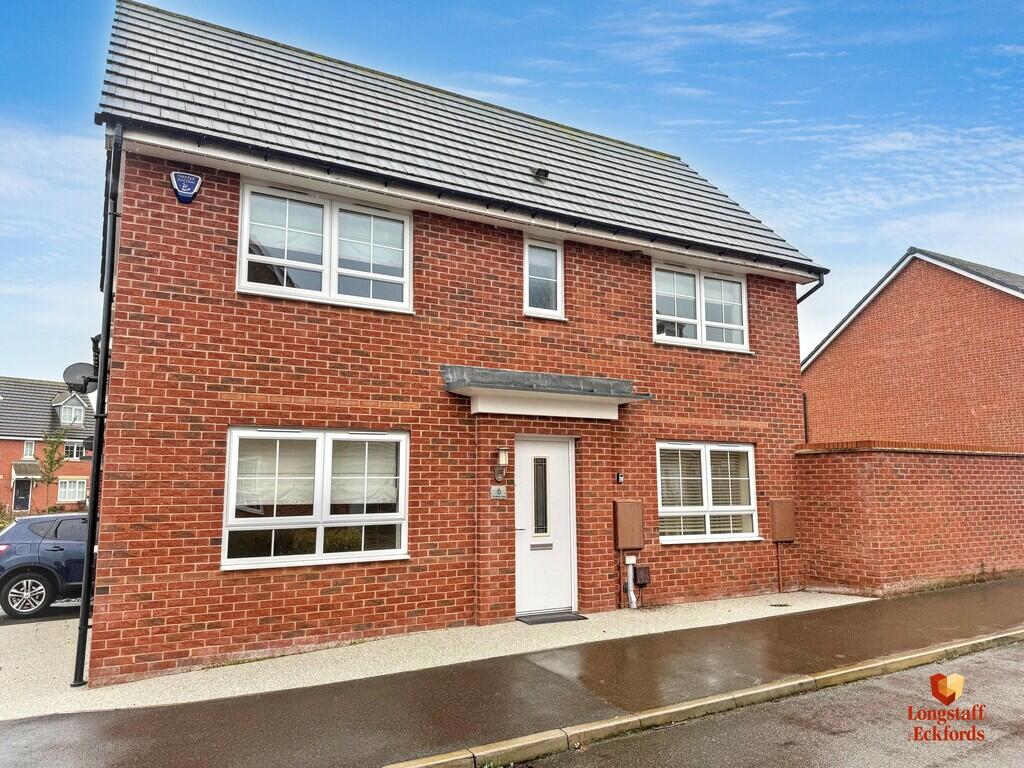 3-bed detached on Stratford Place , Bourne, £275,000