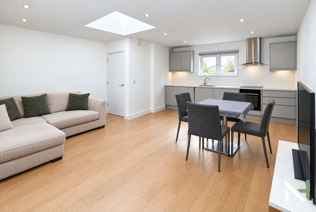 Apartment in London - View 5