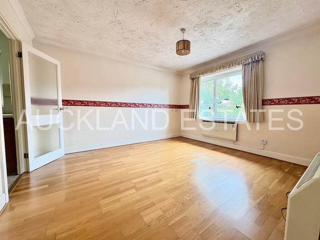 Hertford Mews, Billy Lows Lane, Potters Bar photo 3
