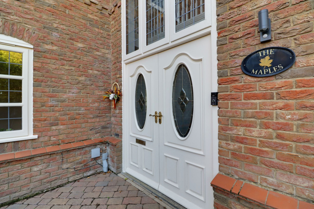 House in Wrawby, North Lincolnshire - More