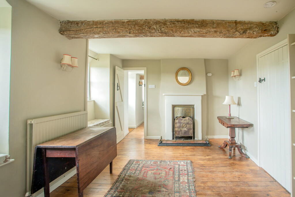 House in Stroud, Minchinhampton - View 2