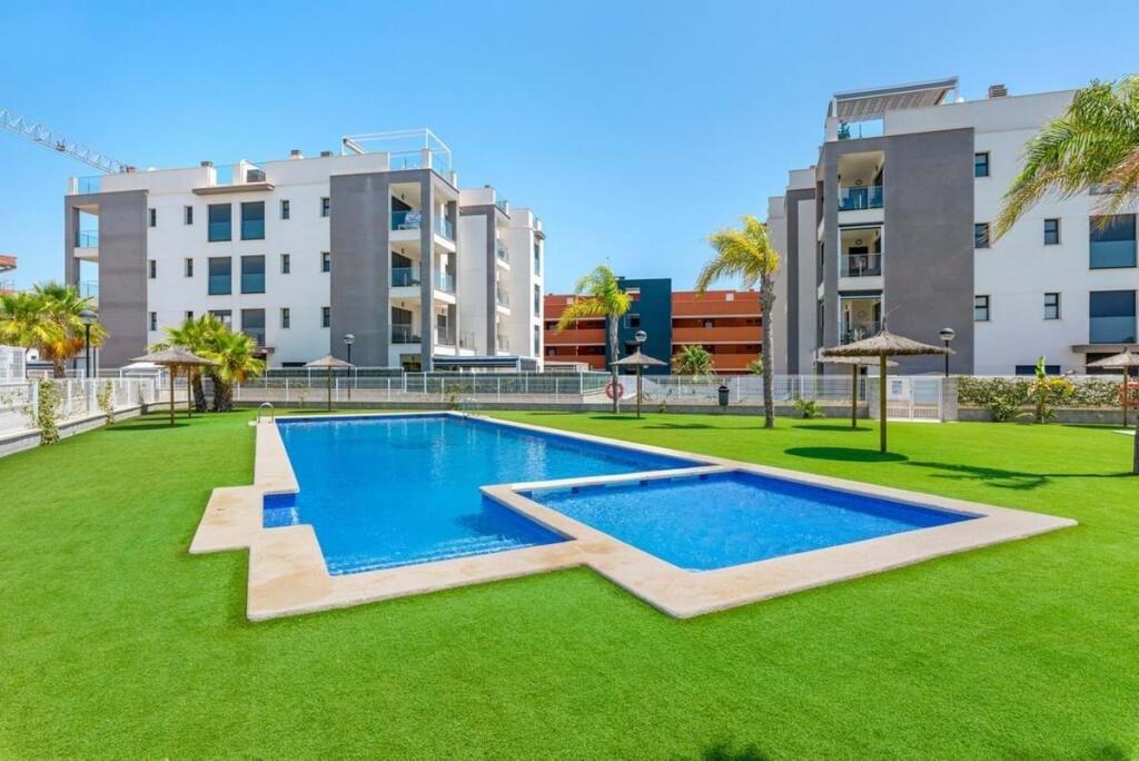 Main image of property: Valencia, Alicante, Villamartin