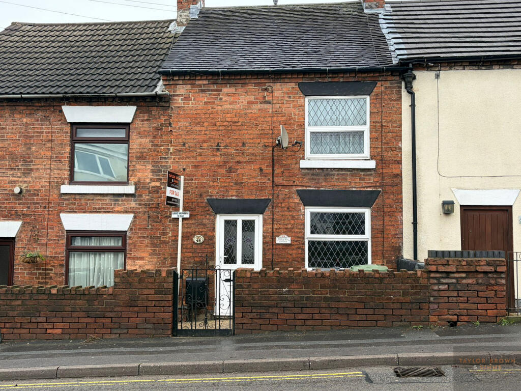 2-bed terraced on High Street, Heanor, £140,000