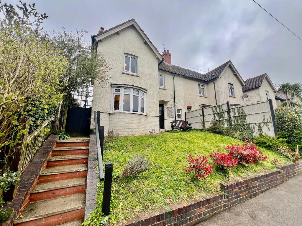 Main image of property: NO CHAIN - Rock Hill, Rothwell