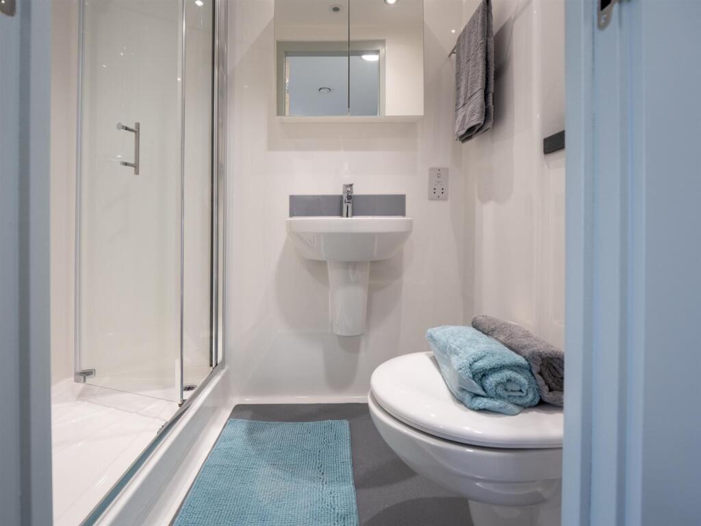 Apartment in London - View 3