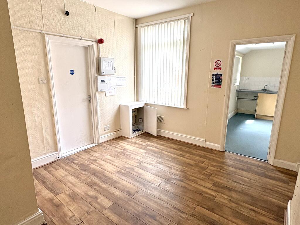 House in Nottingham, Nottinghamshire - View 3