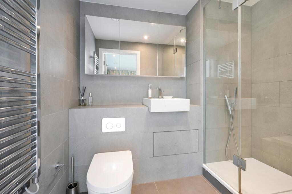 Apartment in London - View 5