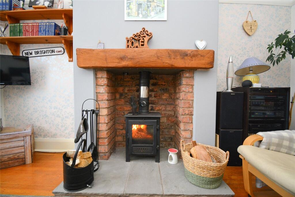 House in Wirral, Liverpool City Region - View 3
