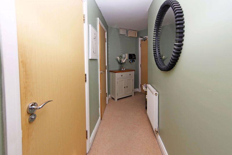 21 Tanyard Place, Shifnal, TF11 8DB photo 4