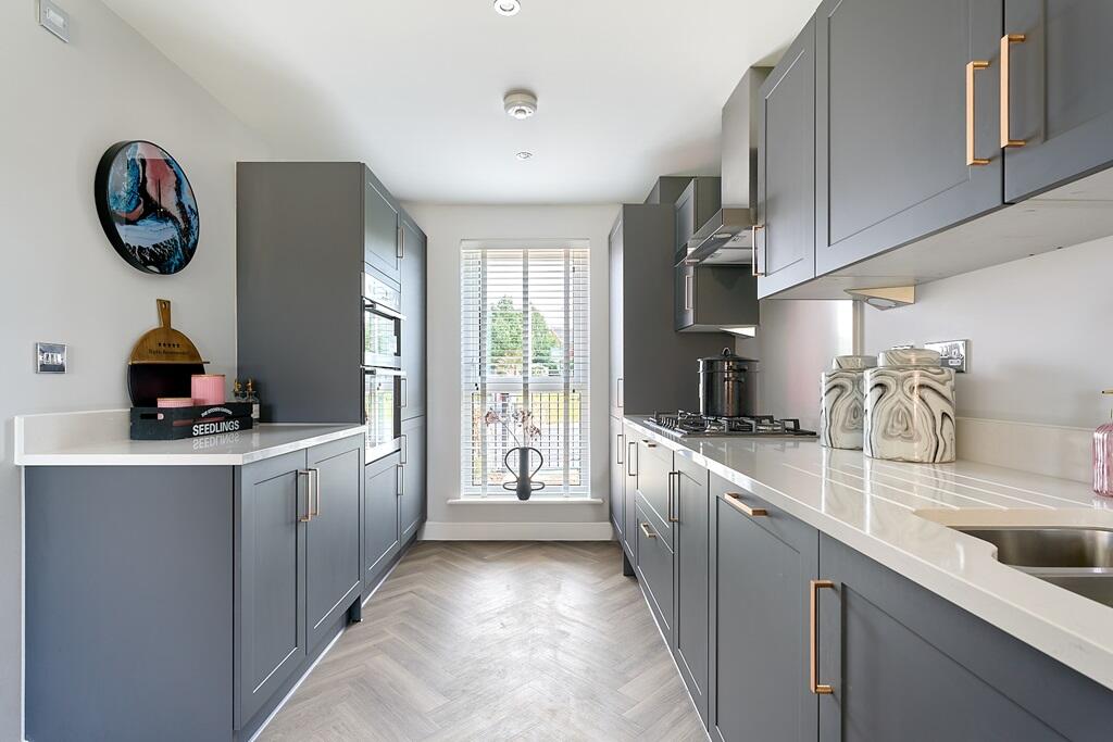 House in Newell Green, Warfield - View 2