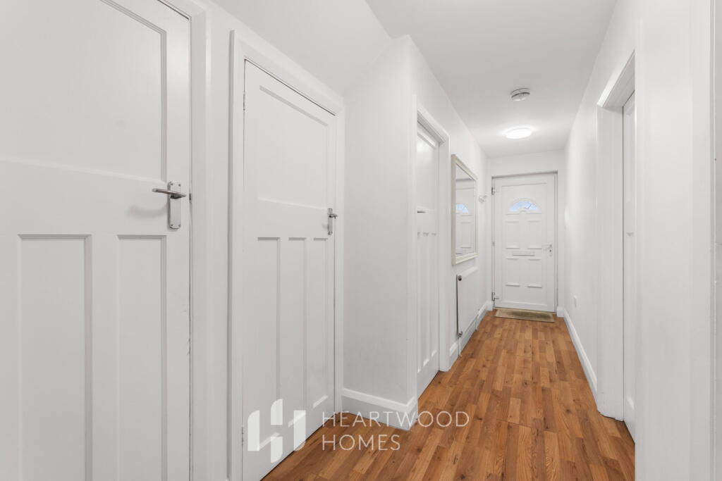 Apartment in St Albans - More