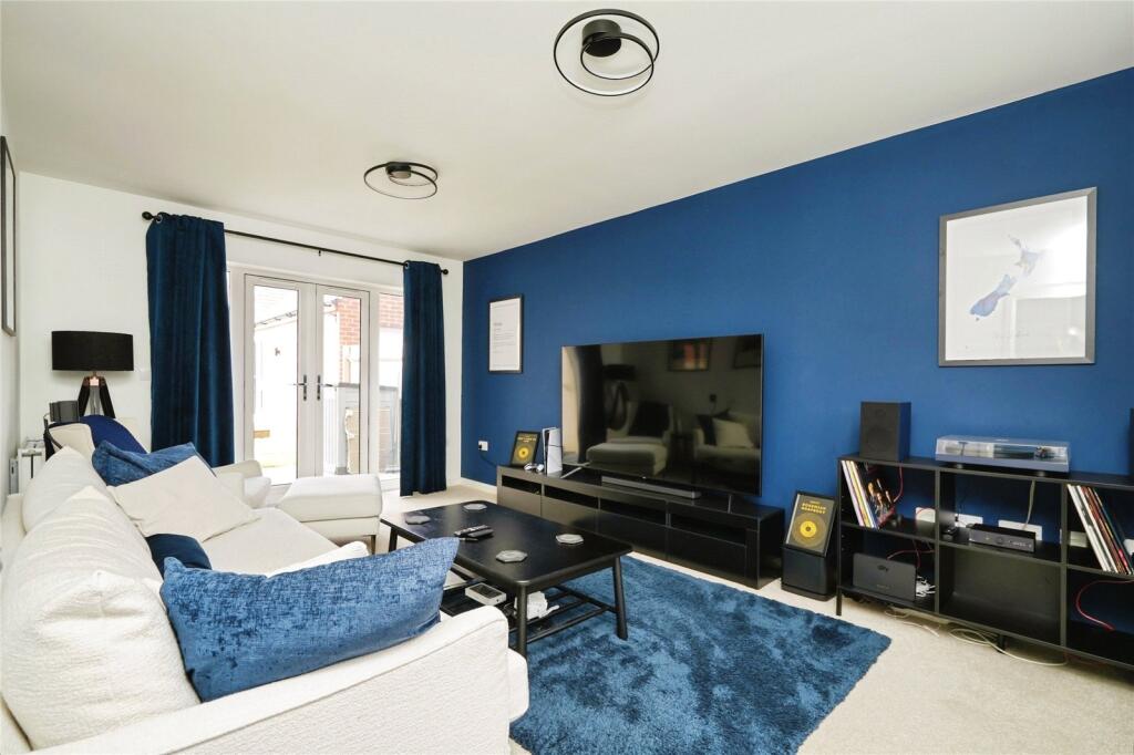 House in Cherwell, Kingsmere, Bicester - View 5