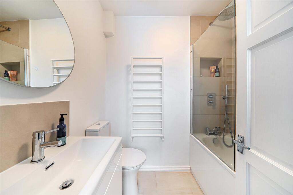 Apartment in London - View 5