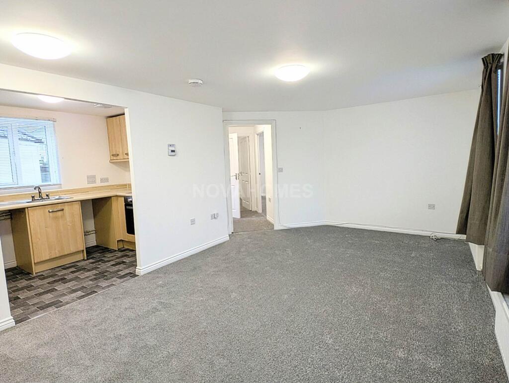 Fleetwood Gardens, Plymouth, PL6 6FB photo 2