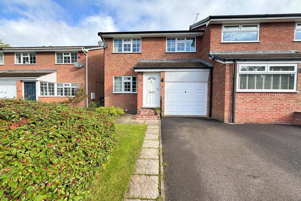 Main image of property: Dunoon Close, Holmes Chapel