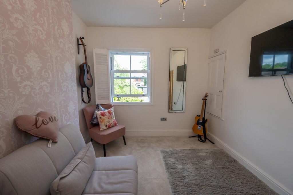 Additional image 12 of Extended home with stunning open-plan kitchen & garden room – Bissell St, Quinton, Birmingham B32 1AH