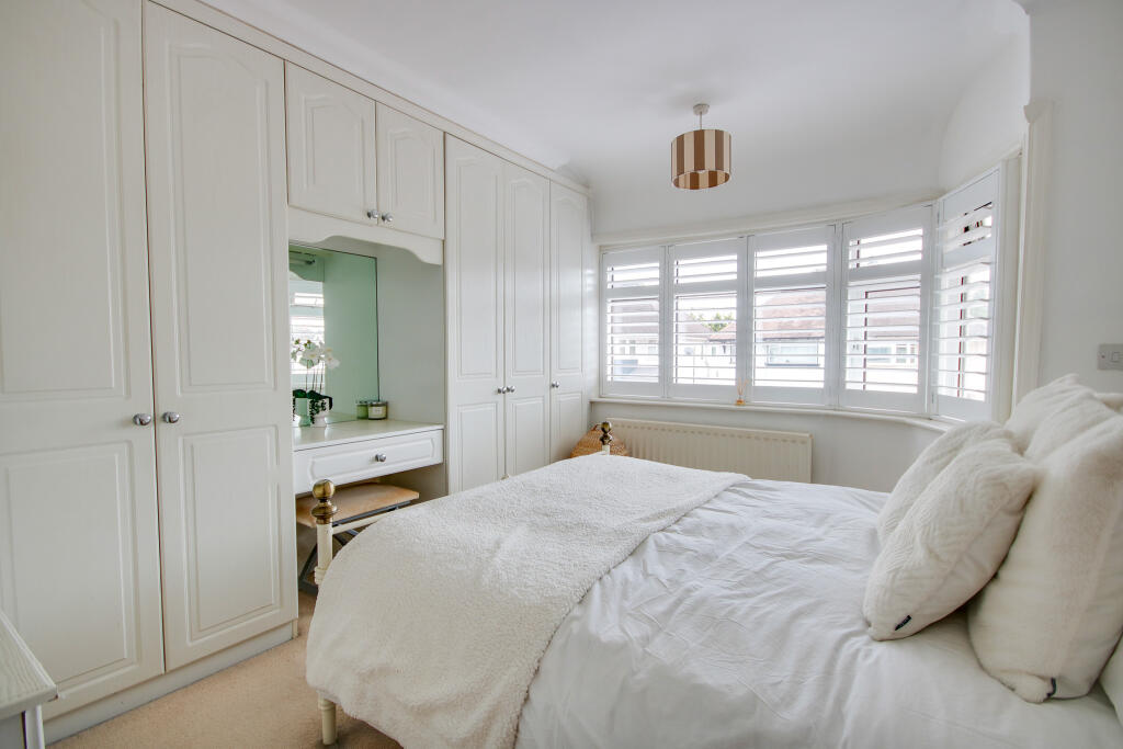 House in Southampton - More