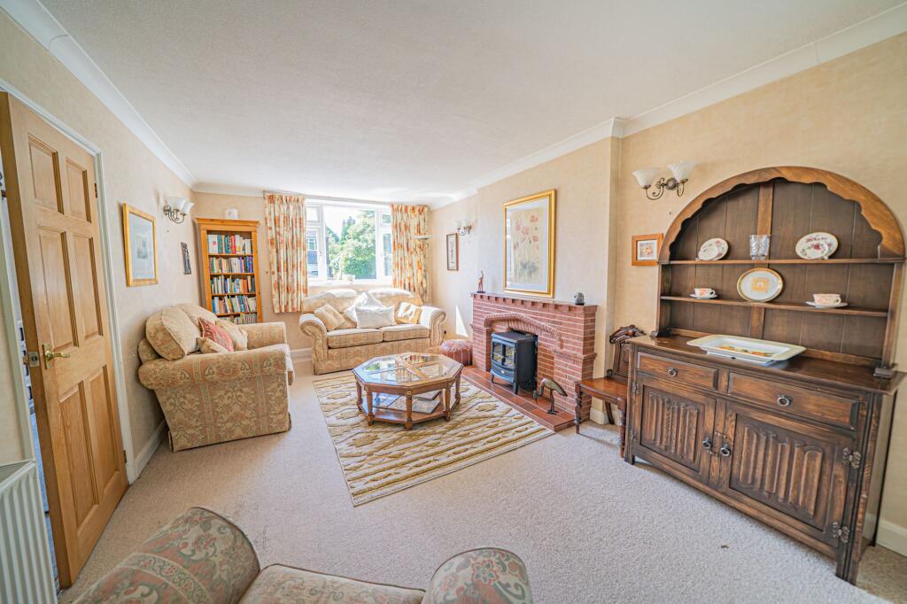 House in Solihull, West Midlands - More