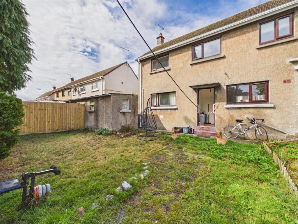 House in Llanelli, Sandy - View 2